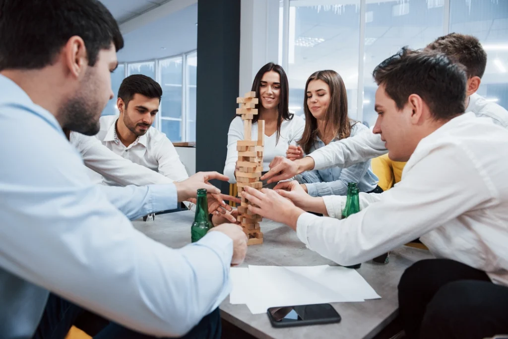 13 Fun & Effective Employee Engagement Games to Boost Workplace Morale
